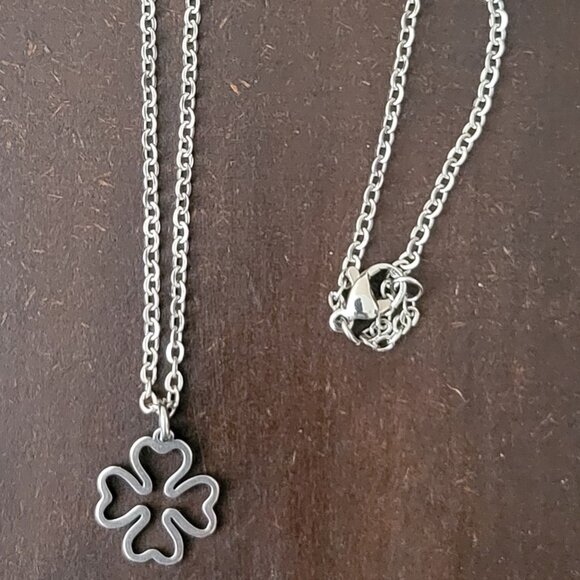 Four Leaf CLOVER Stainless Steel Charm Chain Necklace 24" IRISH Good Luck - Picture 4 of 9